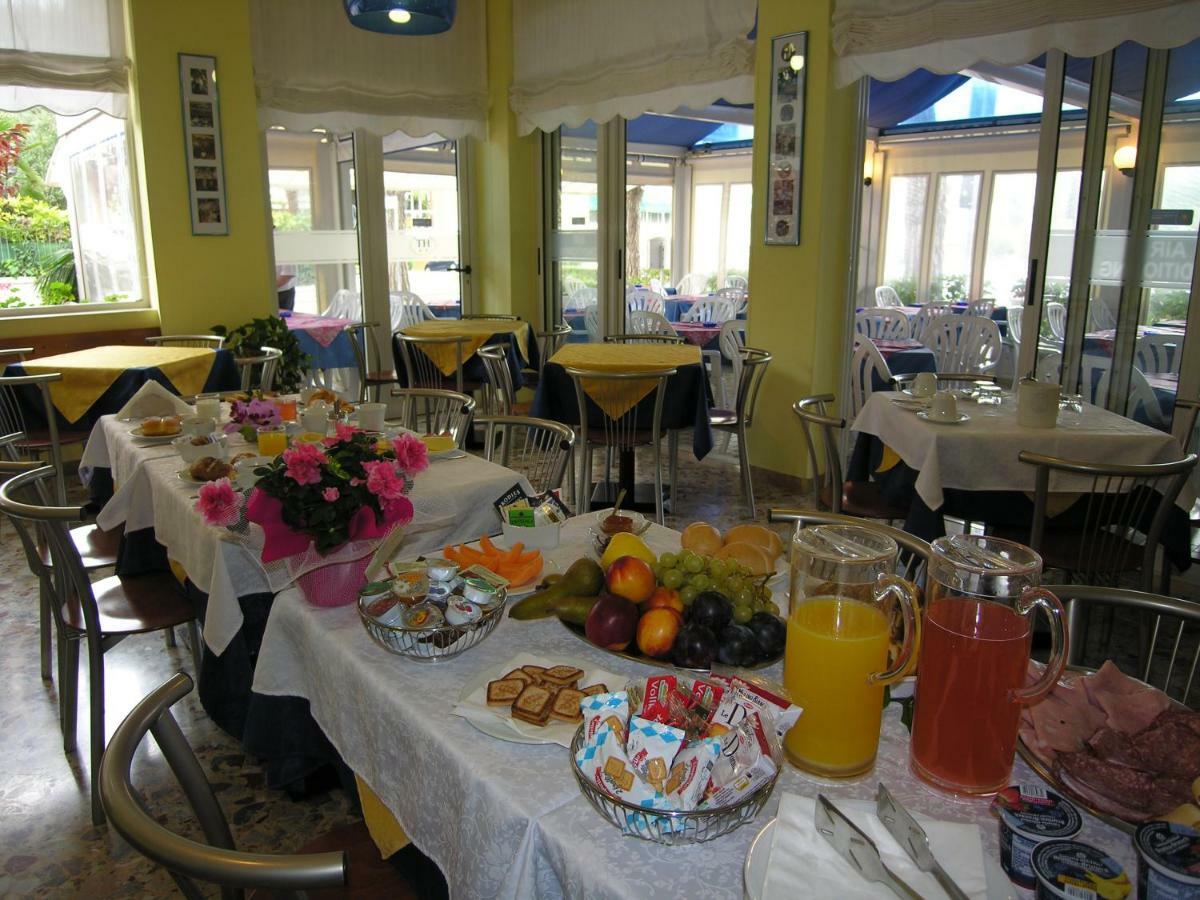 Hotel Garni Tahiti บิบิโอเน ภายนอก รูปภาพ